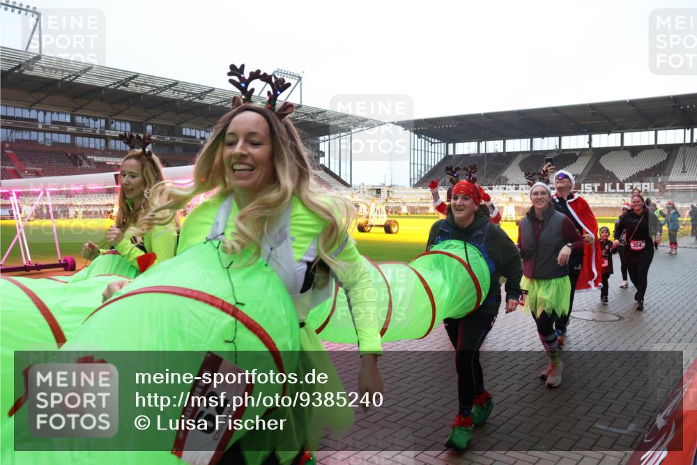07.12.2025 - St. Pauli X-Mass-Run No. 15 Luisa Fischer http://msf.ph/oto/9385240 07.12.2025 11:34:10 Ziel 62, 354, 56, 62, 72, 73, 85, 94, 103, 110, 142, 181, 229, 239, 260, 340, 349, 354, 378, 1361, 2056, 2219, 2612, 2613, 2614, 2620, 3139, 3166, 3169, 3253, 3254, 3549, 3601, 3737, 3740, 4649, 4844 meine-sportfotos.de
