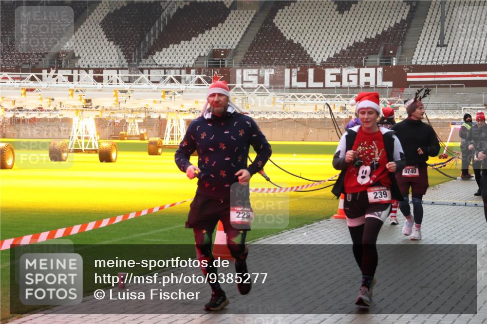 07.12.2025 - St. Pauli X-Mass-Run No. 15 Luisa Fischer http://msf.ph/oto/9385277 07.12.2025 11:34:18 Ziel 229, 8, 239, 3740, 56, 62, 72, 73, 85, 94, 103, 110, 142, 181, 229, 239, 260, 340, 349, 354, 378, 1361, 2056, 2219, 3139, 3253, 3254, 3448, 3549, 3601, 3737, 3740, 4649, 4844 meine-sportfotos.de