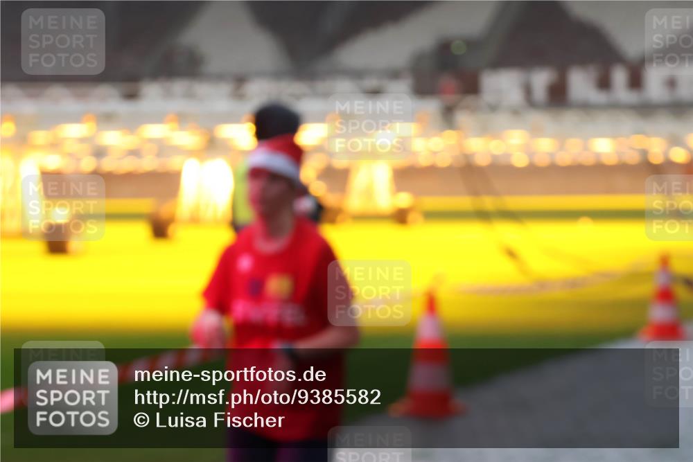 07.12.2025 - St. Pauli X-Mass-Run No. 15 Luisa Fischer http://msf.ph/oto/9385582 07.12.2025 10:17:57 Ziel 257, 268, 1161, 1162, 1963, 2663, 2688, 2725, 2952, 3229, 3522, 3804, 3874, 3987, 4114, 4127, 4227, 4339, 4764 meine-sportfotos.de