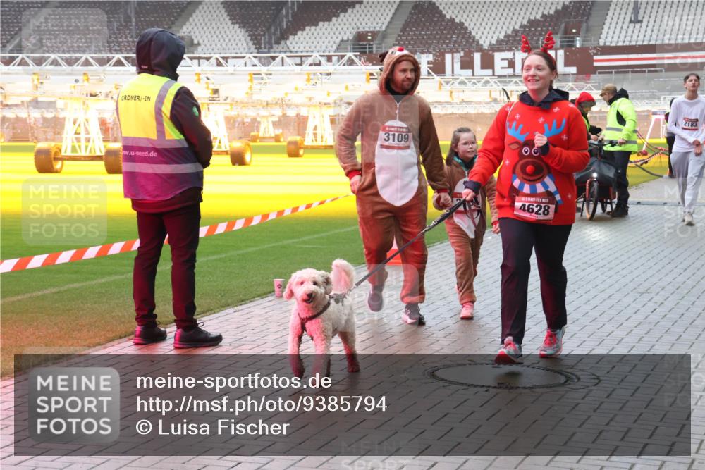 07.12.2025 - St. Pauli X-Mass-Run No. 15 Luisa Fischer http://msf.ph/oto/9385794 07.12.2025 11:36:54 Ziel 3109, 5, 4628, 2183, 311, 728, 1753, 1792, 2183, 2310, 2316, 2907, 3610, 3612, 3614, 3653, 3826, 4628 meine-sportfotos.de