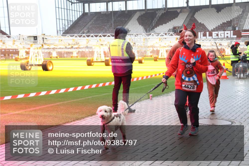 07.12.2025 - St. Pauli X-Mass-Run No. 15 Luisa Fischer http://msf.ph/oto/9385797 07.12.2025 11:36:55 Ziel 5, 4628, 3108, 311, 728, 1753, 1792, 2183, 2310, 2316, 2907, 3610, 3612, 3614, 3653, 3826, 4628 meine-sportfotos.de