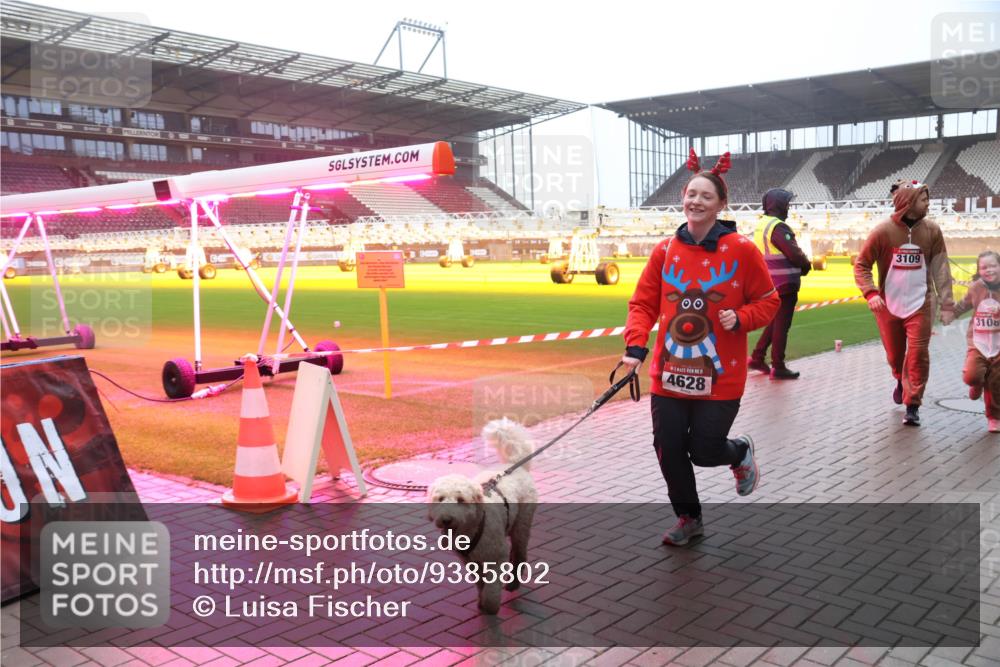 07.12.2025 - St. Pauli X-Mass-Run No. 15 Luisa Fischer http://msf.ph/oto/9385802 07.12.2025 11:36:56 Ziel 1, 4628, 3109, 3108, 311, 728, 1753, 1792, 2183, 2310, 2316, 2907, 3610, 3612, 3614, 3653, 3826, 4628 meine-sportfotos.de