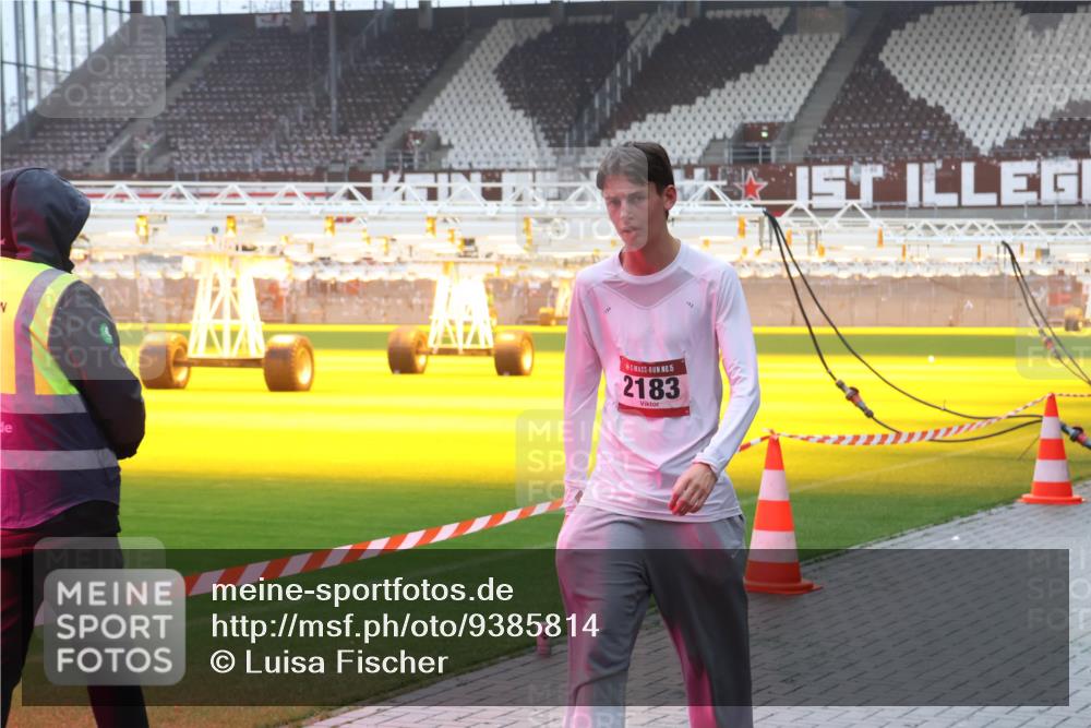 07.12.2025 - St. Pauli X-Mass-Run No. 15 Luisa Fischer http://msf.ph/oto/9385814 07.12.2025 11:37:03 Ziel 15, 2183, 1, 1588, 1590, 1753, 1792, 2004, 2183, 2310, 2316, 2405, 2517, 2907, 2917, 3610, 3612, 3614, 3653, 3826, 4628 meine-sportfotos.de