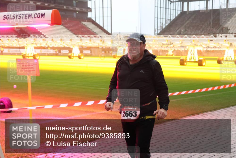 07.12.2025 - St. Pauli X-Mass-Run No. 15 Luisa Fischer http://msf.ph/oto/9385893 07.12.2025 10:18:41 Ziel 15, 2663, 243, 264, 269, 1607, 2049, 2663, 3520, 3606, 3608, 3804, 4227, 4540 meine-sportfotos.de