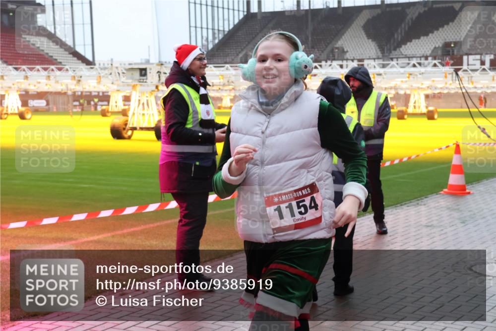 07.12.2025 - St. Pauli X-Mass-Run No. 15 Luisa Fischer http://msf.ph/oto/9385919 07.12.2025 11:37:58 Ziel 63, 5, 1154, 15, 484, 544, 857, 991, 1154, 1156, 1280, 2153, 2279, 2686, 2810, 3000, 3059, 3358, 3916 meine-sportfotos.de
