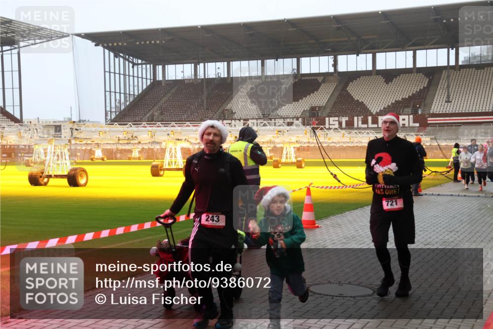 07.12.2025 - St. Pauli X-Mass-Run No. 15 Luisa Fischer http://msf.ph/oto/9386072 07.12.2025 10:19:18 Ziel 243, 721, 243, 264, 269, 721, 1034, 1607, 1671, 2152, 2631, 2925, 3455, 3520, 3724, 3862, 3975, 3976, 4330, 4331, 4436, 4437, 4438, 4473, 4475, 4498, 4521, 4522, 4524, 4540, 4547 meine-sportfotos.de