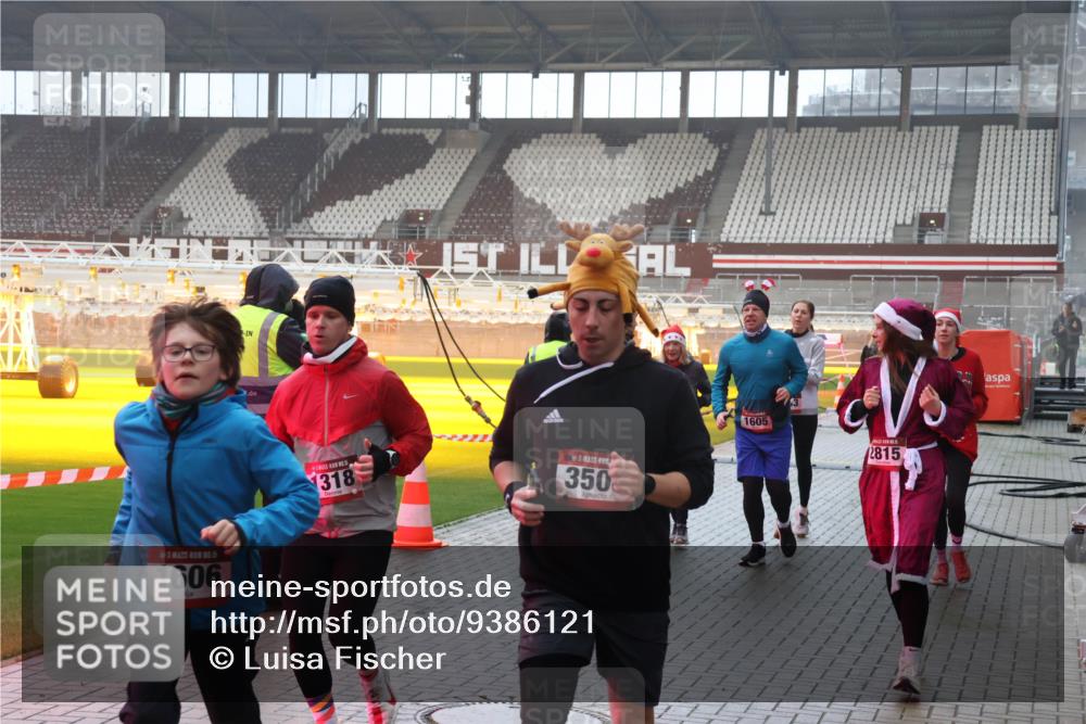 07.12.2025 - St. Pauli X-Mass-Run No. 15 Luisa Fischer http://msf.ph/oto/9386121 07.12.2025 11:39:09 Ziel 15, 1606, 1, 318, 350, 1605, 2815, 453, 729, 1133, 1318, 1601, 1605, 1606, 1737, 2010, 2011, 2099, 2395, 2396, 2602, 2715, 2815, 2816, 3365, 3367, 3508, 3762, 4821, 4822 meine-sportfotos.de