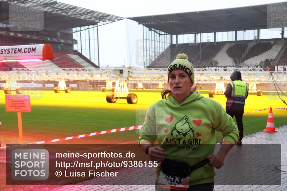 07.12.2025 - St. Pauli X-Mass-Run No. 15 Luisa Fischer http://msf.ph/oto/9386155 07.12.2025 11:39:16 Ziel 453, 17131, 453, 729, 1133, 1318, 1601, 1605, 1606, 1737, 2010, 2011, 2099, 2225, 2226, 2602, 2815, 2816, 3357, 3365, 3367, 3508, 4821, 4822 meine-sportfotos.de