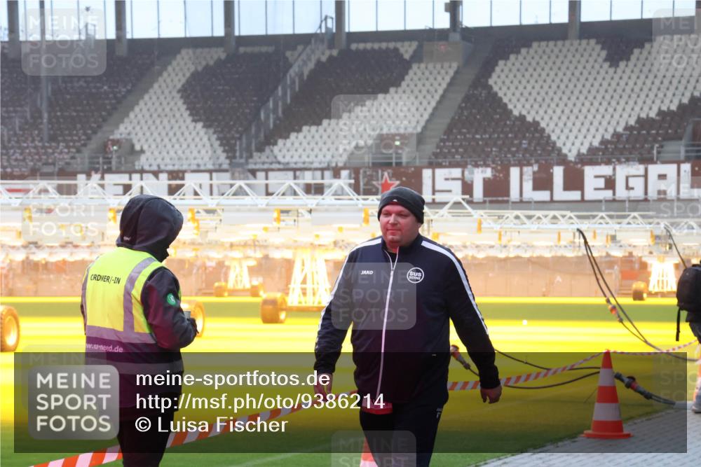 07.12.2025 - St. Pauli X-Mass-Run No. 15 Luisa Fischer http://msf.ph/oto/9386214 07.12.2025 10:19:35 Ziel 721, 1034, 2152, 3011, 3013, 3455, 3695, 3724, 3862, 3975, 3976, 4038, 4115, 4330, 4331, 4436, 4437, 4438, 4466, 4473, 4475, 4498, 4521, 4522, 4524, 4547 meine-sportfotos.de