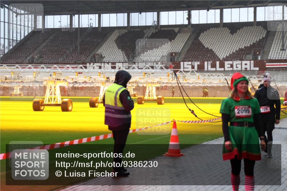 07.12.2025 - St. Pauli X-Mass-Run No. 15 Luisa Fischer http://msf.ph/oto/9386230 07.12.2025 11:39:36 Ziel 1, 2099, 729, 453, 729, 1133, 1318, 1605, 1737, 2010, 2011, 2057, 2099, 2225, 2226, 2602, 2815, 2816, 2978, 3357, 3508, 3593 meine-sportfotos.de