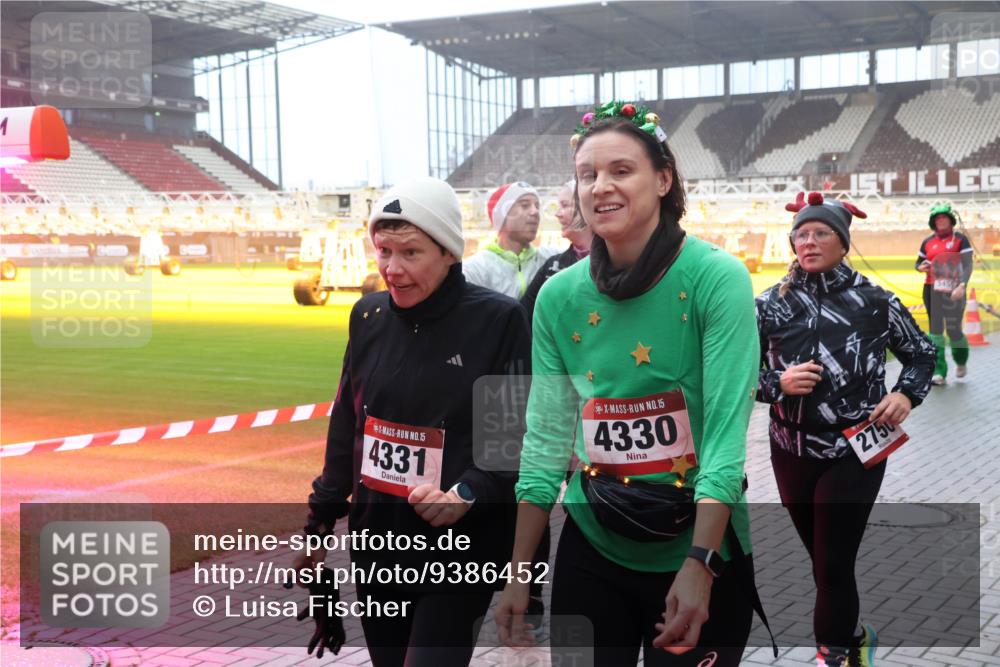 07.12.2025 - St. Pauli X-Mass-Run No. 15 Luisa Fischer http://msf.ph/oto/9386452 07.12.2025 10:20:10 Ziel 1, 15, 4331, 15, 4330, 2750, 658, 661, 2238, 2750, 3011, 3013, 3695, 3846, 3871, 3893, 4038, 4074, 4115, 4466 meine-sportfotos.de
