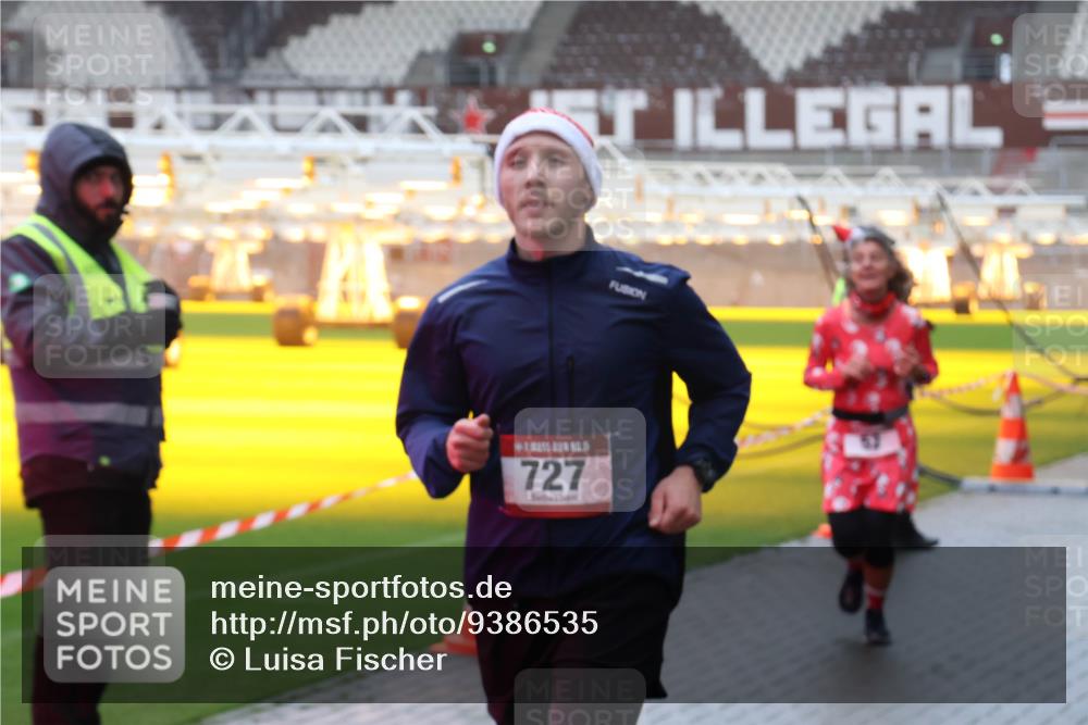 07.12.2025 - St. Pauli X-Mass-Run No. 15 Luisa Fischer http://msf.ph/oto/9386535 07.12.2025 11:41:06 Ziel 727, 52, 726, 727, 1061, 1277, 1756, 2144, 2199, 2292, 2294, 2416, 2417, 2425, 2713, 2865, 2947, 2976, 3259, 3554, 3592, 3619, 3824, 3825, 3850, 3912, 4608 meine-sportfotos.de