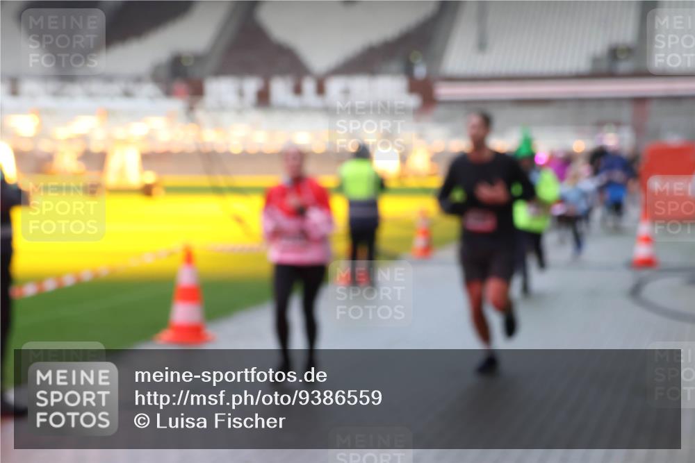 07.12.2025 - St. Pauli X-Mass-Run No. 15 Luisa Fischer http://msf.ph/oto/9386559 07.12.2025 11:41:10 Ziel 52, 726, 727, 1061, 1277, 1756, 2144, 2199, 2292, 2294, 2416, 2417, 2425, 2713, 2865, 2947, 2976, 3259, 3554, 3592, 3619, 3824, 3825, 3850, 3912, 4608 meine-sportfotos.de