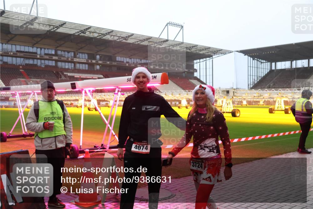 07.12.2025 - St. Pauli X-Mass-Run No. 15 Luisa Fischer http://msf.ph/oto/9386631 07.12.2025 10:20:46 Ziel 1382, 4074, 3724, 447, 452, 459, 461, 478, 1016, 1076, 1364, 1466, 1553, 1903, 2187, 2238, 2751, 2855, 3473, 3832, 3846, 3871, 3893, 4042, 4071, 4116, 4490, 4503, 4523 meine-sportfotos.de