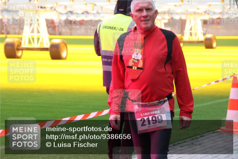 07.12.2025 - St. Pauli X-Mass-Run No. 15 Luisa Fischer http://msf.ph/oto/9386656 07.12.2025 11:41:33 Ziel 15, 2199, 52, 726, 727, 1277, 2199, 2292, 2294, 2425, 2465, 2466, 2470, 2471, 2476, 2479, 2491, 2708, 2710, 2865, 2947, 2976, 3153, 3204, 3259, 3505, 3592, 3619, 3747, 3748, 3880, 3885, 3912, 4608 meine-sportfotos.de
