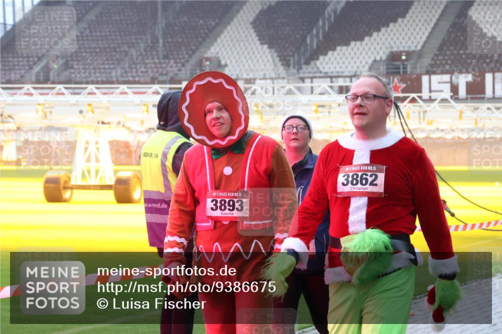 07.12.2025 - St. Pauli X-Mass-Run No. 15 Luisa Fischer http://msf.ph/oto/9386675 07.12.2025 10:20:58 Ziel 15, 3893, 15, 3862, 392, 447, 452, 459, 461, 478, 1016, 1076, 1364, 1466, 1553, 1903, 2187, 2751, 2799, 2855, 3473, 3832, 3871, 4042, 4071, 4116, 4490, 4503, 4517, 4523 meine-sportfotos.de