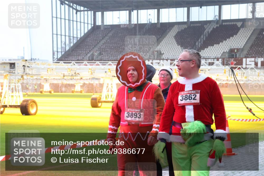 07.12.2025 - St. Pauli X-Mass-Run No. 15 Luisa Fischer http://msf.ph/oto/9386677 07.12.2025 10:20:59 Ziel 15, 3893, 15, 3862, 392, 447, 452, 459, 461, 478, 1016, 1076, 1364, 1466, 1553, 1903, 2187, 2751, 2799, 2855, 3473, 3832, 4042, 4071, 4116, 4490, 4503, 4517, 4523 meine-sportfotos.de
