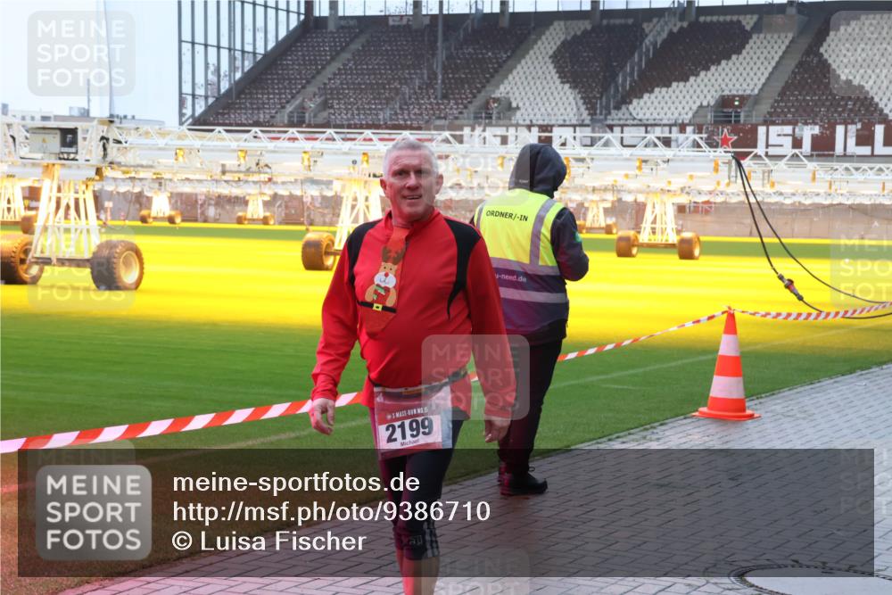 07.12.2025 - St. Pauli X-Mass-Run No. 15 Luisa Fischer http://msf.ph/oto/9386710 07.12.2025 11:41:34 Ziel 15, 2199, 52, 726, 727, 1277, 2199, 2292, 2294, 2425, 2465, 2466, 2470, 2471, 2476, 2479, 2491, 2708, 2710, 2865, 2947, 2976, 3153, 3204, 3259, 3505, 3532, 3592, 3619, 3747, 3748, 3880, 3885, 3912, 4608 meine-sportfotos.de