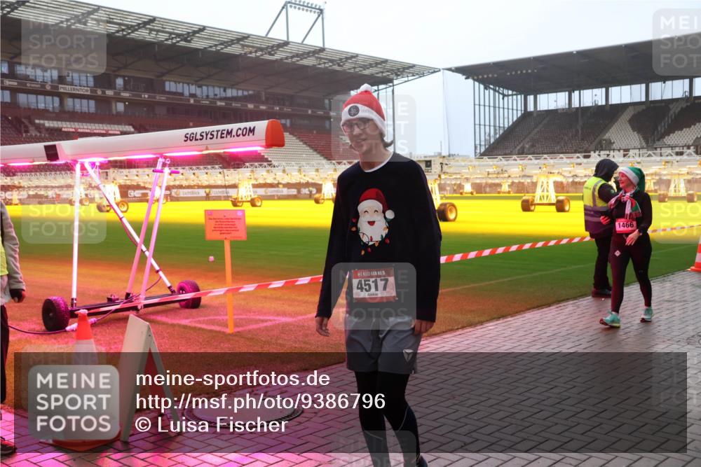 07.12.2025 - St. Pauli X-Mass-Run No. 15 Luisa Fischer http://msf.ph/oto/9386796 07.12.2025 10:21:31 Ziel 3, 15, 4517, 1466, 392, 1016, 1076, 1326, 1386, 1407, 1466, 1898, 1900, 2173, 2565, 2799, 3062, 3384, 3540, 3541, 3848, 3849, 3984, 4117, 4338, 4517 meine-sportfotos.de