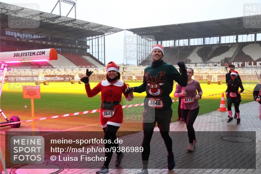 07.12.2025 - St. Pauli X-Mass-Run No. 15 Luisa Fischer http://msf.ph/oto/9386989 07.12.2025 10:21:46 Ziel 3849, 3848, 4117, 3384, 149, 270, 1326, 1386, 1407, 1898, 1900, 2173, 2565, 2927, 2997, 3062, 3091, 3384, 3540, 3541, 3848, 3849, 3984, 3988, 4117, 4158, 4169, 4170, 4338 meine-sportfotos.de