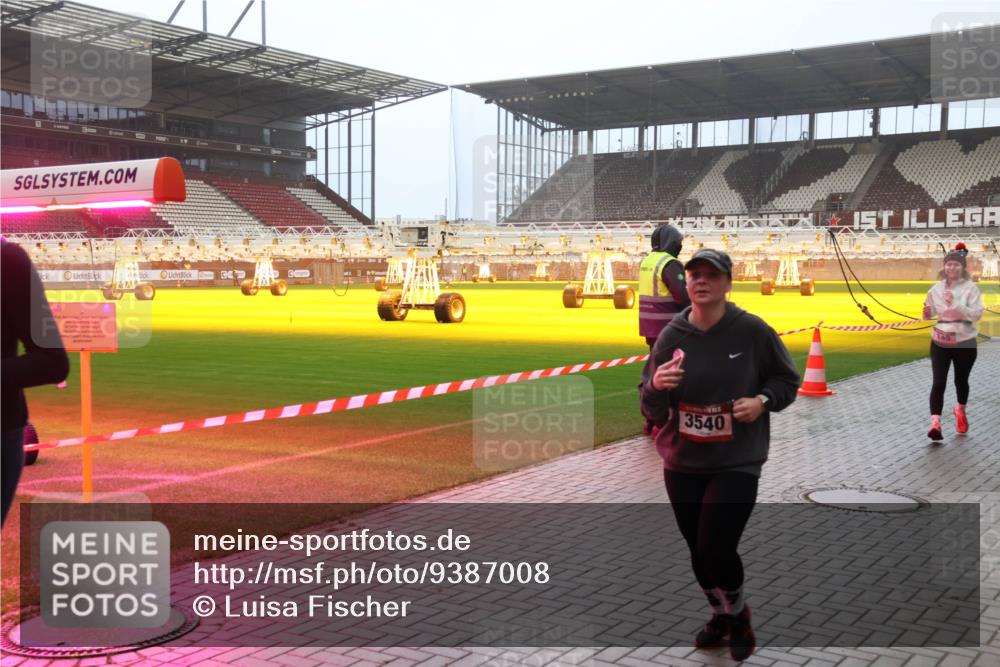07.12.2025 - St. Pauli X-Mass-Run No. 15 Luisa Fischer http://msf.ph/oto/9387008 07.12.2025 10:21:50 Ziel 3540, 149, 270, 1326, 1386, 1407, 1898, 1900, 2173, 2565, 2927, 2997, 3062, 3091, 3384, 3540, 3541, 3848, 3849, 3984, 3988, 4117, 4158, 4169, 4170, 4338 meine-sportfotos.de