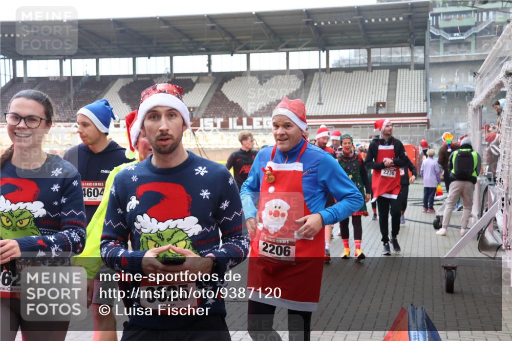 07.12.2025 - St. Pauli X-Mass-Run No. 15 Luisa Fischer http://msf.ph/oto/9387120 07.12.2025 11:43:54 Ziel 15, 623, 5, 1604, 3625, 15, 2206, 2230, 1, 71, 364, 1713, 2084, 2206, 2208, 2230, 2669, 2971, 3423, 3434, 3447, 3465, 3466, 3467, 3621, 3622, 3623, 3625, 3654, 3676, 3827, 3917, 4603, 4604, 4817, 4828, 4842, 5001, 5002 meine-sportfotos.de