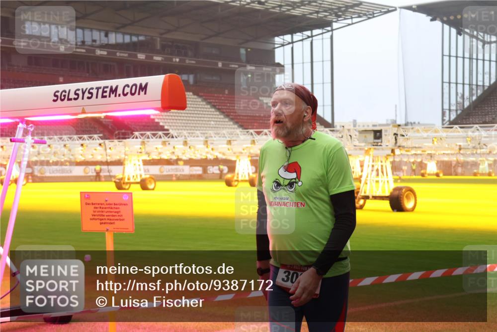 07.12.2025 - St. Pauli X-Mass-Run No. 15 Luisa Fischer http://msf.ph/oto/9387172 07.12.2025 10:22:08 Ziel 91, 30, 149, 270, 1326, 1488, 2173, 2927, 2944, 2945, 2997, 3062, 3091, 3384, 3540, 3541, 3848, 3849, 3988, 4117, 4158, 4169, 4170, 4321, 4322, 4323, 4415 meine-sportfotos.de