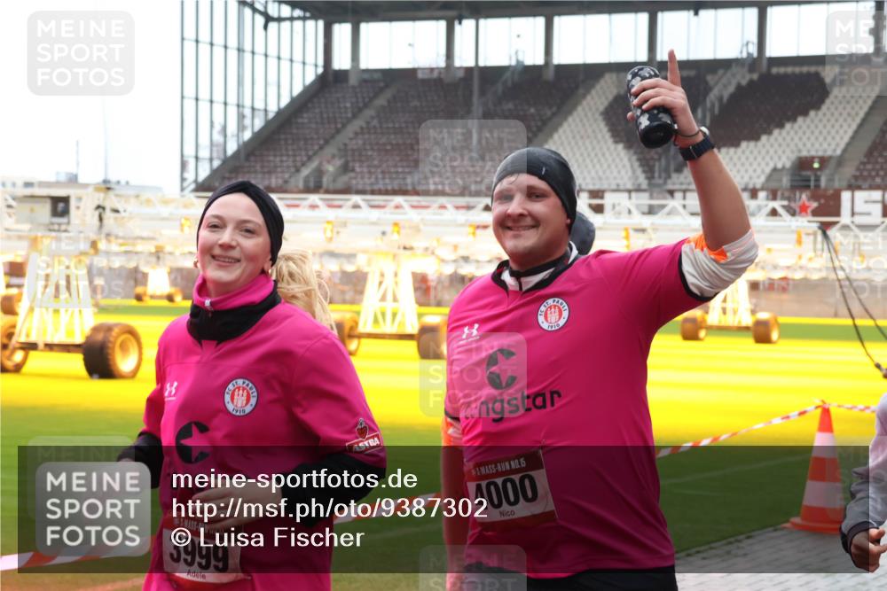 07.12.2025 - St. Pauli X-Mass-Run No. 15 Luisa Fischer http://msf.ph/oto/9387302 07.12.2025 11:44:43 Ziel 1910, 3999, 1910, 15, 4000, 15, 365, 999, 1933, 1949, 1950, 1965, 1968, 1972, 2116, 2181, 2424, 2434, 2436, 2441, 2586, 2600, 3043, 3086, 3168, 3403, 3404, 3453, 3733, 3735, 3769, 3829, 3830, 3831, 3845, 3882, 3884, 3919, 3927, 3928, 3929, 3930, 4003 meine-sportfotos.de