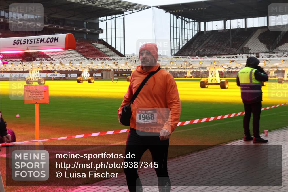 07.12.2025 - St. Pauli X-Mass-Run No. 15 Luisa Fischer http://msf.ph/oto/9387345 07.12.2025 11:45:17 Ziel 15, 1968, 228, 291, 1281, 1933, 1938, 1965, 1968, 1972, 2122, 2156, 2181, 2246, 2263, 2424, 2644, 2844, 3043, 3168, 3485, 3489, 3492, 3529, 3530, 3552, 3553, 3575, 3578, 3605, 3624, 3630, 3920, 3921, 3930, 4103 meine-sportfotos.de