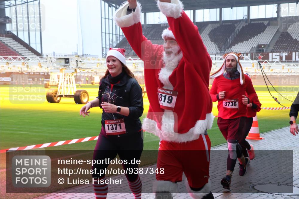 07.12.2025 - St. Pauli X-Mass-Run No. 15 Luisa Fischer http://msf.ph/oto/9387348 07.12.2025 10:22:36 Ziel 15, 1371, 15, 819, 5, 3736, 1371, 1488, 2184, 2817, 2818, 2819, 2944, 2945, 3431, 3736, 3999, 4000, 4321, 4322, 4323, 4415, 4771, 4774, 4781 meine-sportfotos.de