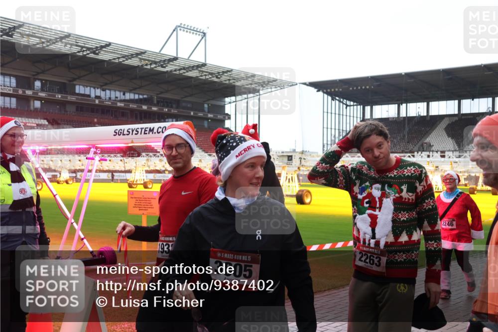 07.12.2025 - St. Pauli X-Mass-Run No. 15 Luisa Fischer http://msf.ph/oto/9387402 07.12.2025 11:45:55 Ziel 634, 15, 193, 15, 3605, 15, 2263, 2246, 228, 291, 355, 526, 569, 572, 1324, 1541, 2372, 2382, 2385, 2624, 2844, 3028, 3378, 3379, 3485, 3489, 3492, 3529, 3530, 3573, 3575, 3578, 3774, 3920, 3921, 3963, 4058, 4060, 4112 meine-sportfotos.de