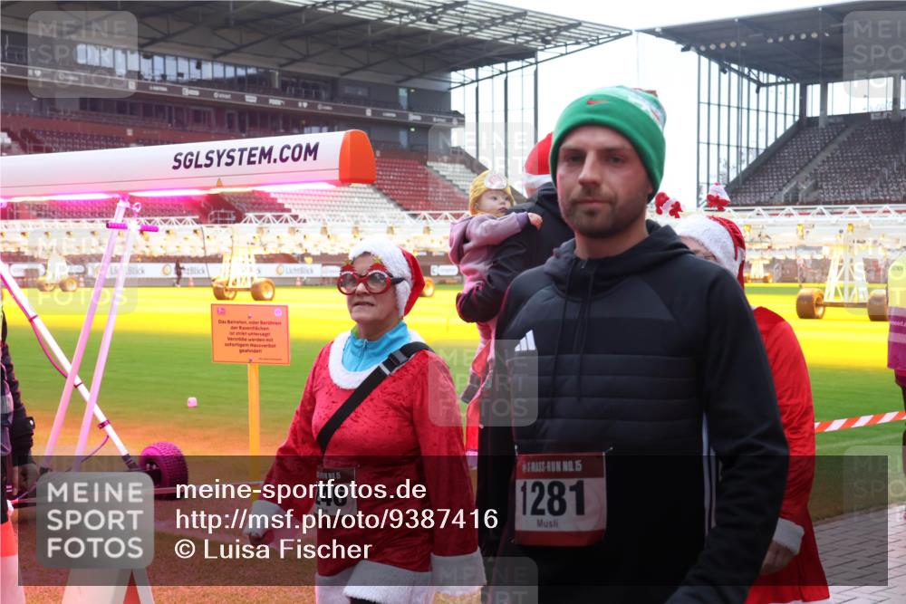 07.12.2025 - St. Pauli X-Mass-Run No. 15 Luisa Fischer http://msf.ph/oto/9387416 07.12.2025 11:45:59 Ziel 4, 15, 46, 15, 1281, 291, 355, 526, 569, 572, 1324, 1541, 2372, 2382, 2385, 2624, 2844, 3028, 3378, 3379, 3485, 3489, 3573, 3575, 3578, 3774, 3963, 4058, 4060, 4112 meine-sportfotos.de