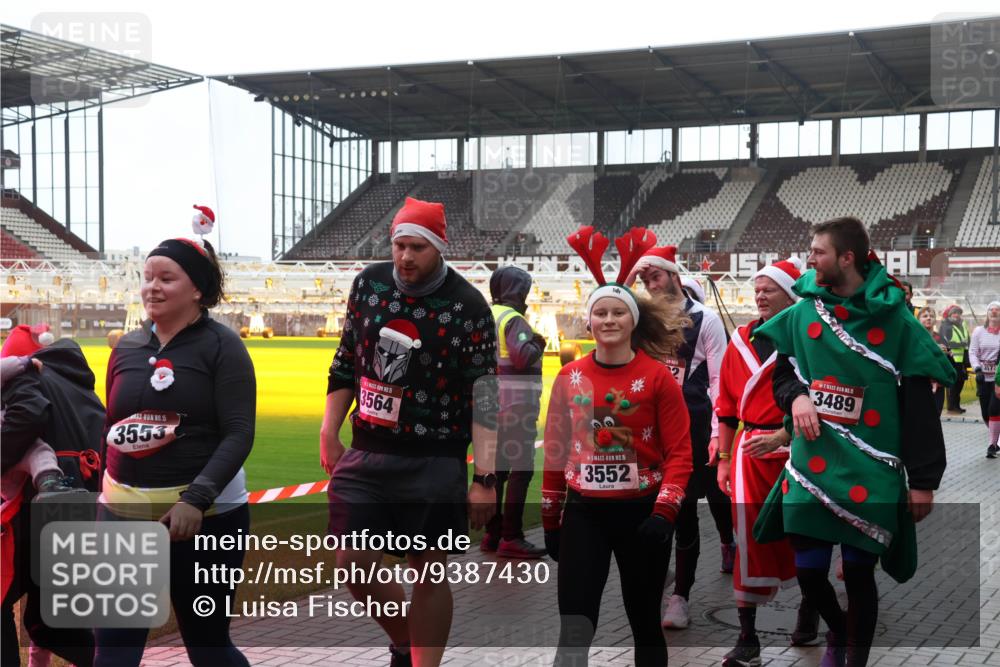 07.12.2025 - St. Pauli X-Mass-Run No. 15 Luisa Fischer http://msf.ph/oto/9387430 07.12.2025 11:46:02 Ziel 15, 3553, 3564, 15, 3552, 5, 3489, 3573, 355, 526, 569, 572, 1324, 1541, 2372, 2382, 2385, 2624, 2844, 3028, 3378, 3379, 3485, 3489, 3573, 3575, 3578, 3774, 3963, 4058, 4060, 4112 meine-sportfotos.de