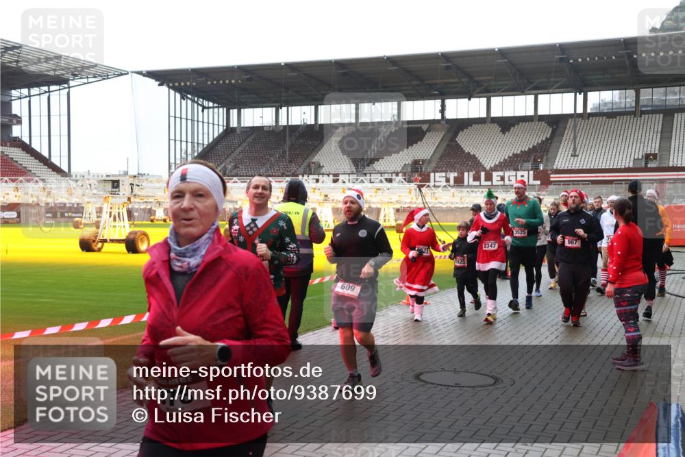 07.12.2025 - St. Pauli X-Mass-Run No. 15 Luisa Fischer http://msf.ph/oto/9387699 07.12.2025 11:47:26 Ziel 978, 609, 3525, 987, 2347, 1925, 346, 353, 371, 530, 567, 570, 609, 614, 640, 642, 645, 647, 649, 898, 900, 901, 903, 978, 987, 992, 1276, 1881, 1882, 2047, 2108, 2109, 2111, 2114, 2179, 2180, 2182, 2221, 2222, 2223, 2347, 2442, 2446, 2568, 2798, 2928, 3010, 3210, 3215, 3216, 3420, 3471, 3482, 3525, 3641, 3777, 3798, 3800, 3924, 3925, 3948, 3949, 3960, 3961, 5004 meine-sportfotos.de