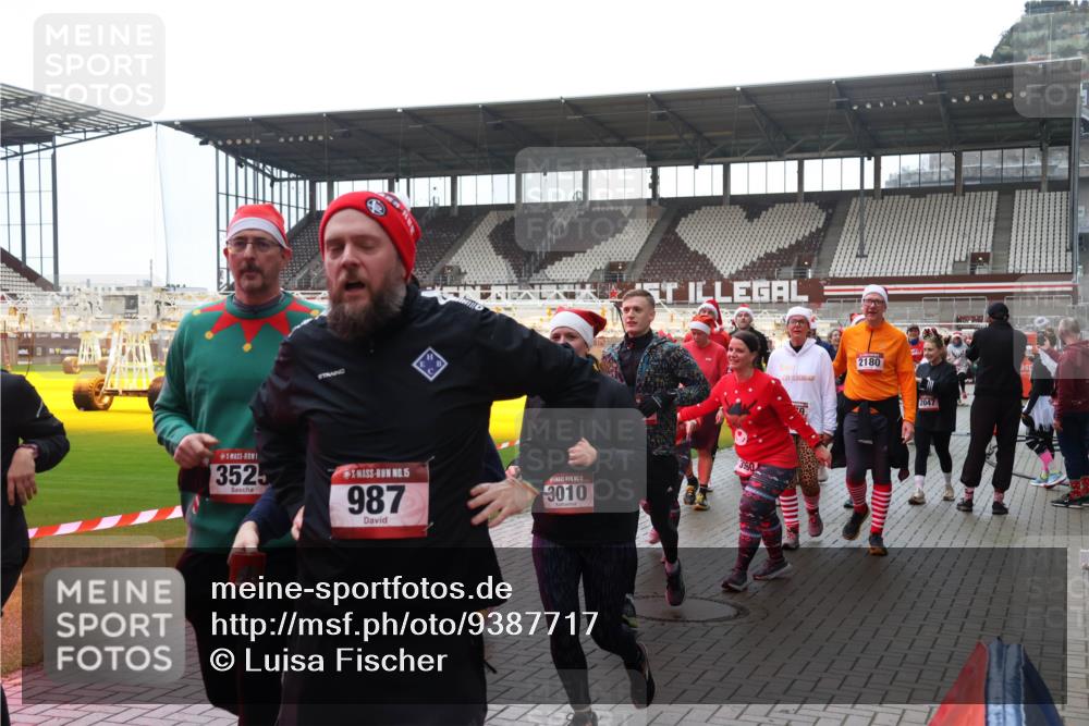 07.12.2025 - St. Pauli X-Mass-Run No. 15 Luisa Fischer http://msf.ph/oto/9387717 07.12.2025 11:47:31 Ziel 4, 3525, 15, 987, 3010, 350, 2180, 2047, 346, 353, 371, 530, 567, 570, 609, 614, 640, 642, 645, 647, 649, 898, 900, 901, 903, 978, 987, 992, 1276, 1881, 1882, 2047, 2114, 2179, 2180, 2182, 2221, 2222, 2223, 2347, 2442, 2446, 2568, 2798, 2928, 3010, 3210, 3215, 3216, 3420, 3471, 3482, 3525, 3594, 3596, 3641, 3777, 3798, 3800, 3924, 3925, 3948, 3949, 3961, 4883, 5004 meine-sportfotos.de