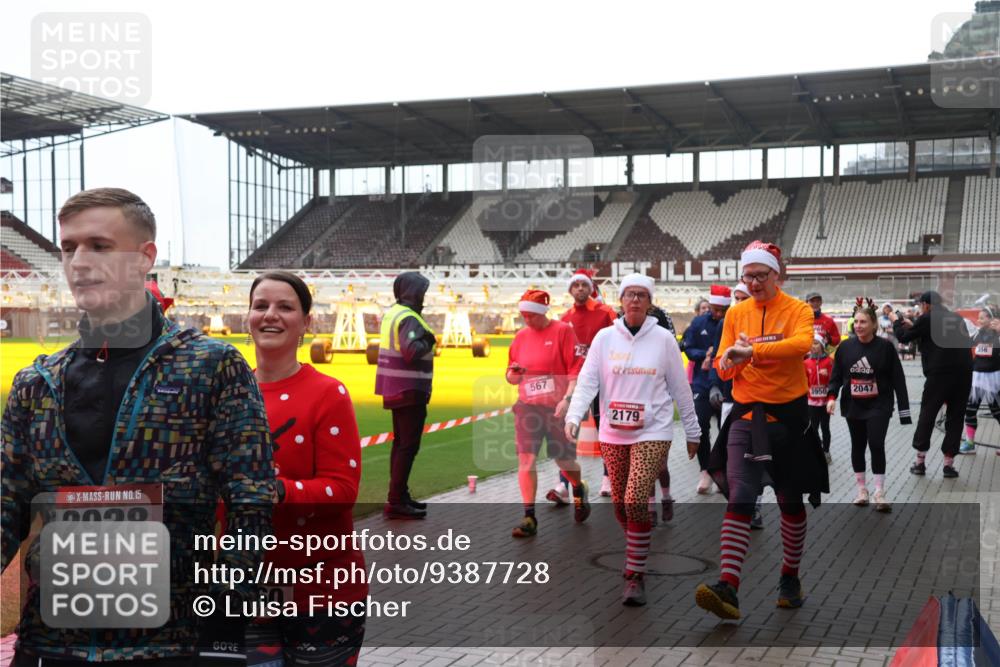07.12.2025 - St. Pauli X-Mass-Run No. 15 Luisa Fischer http://msf.ph/oto/9387728 07.12.2025 11:47:33 Ziel 15, 2928, 15, 60, 567, 22, 3950, 2047, 2179, 346, 353, 371, 530, 567, 570, 609, 614, 640, 642, 645, 647, 649, 898, 900, 901, 903, 930, 978, 987, 992, 1276, 1881, 1882, 2047, 2114, 2179, 2180, 2182, 2221, 2222, 2223, 2347, 2442, 2446, 2568, 2798, 2928, 3010, 3210, 3215, 3216, 3416, 3419, 3420, 3430, 3471, 3482, 3525, 3594, 3596, 3641, 3777, 3798, 3800, 3924, 3925, 3948, 3949, 3961, 4883, 5004 meine-sportfotos.de
