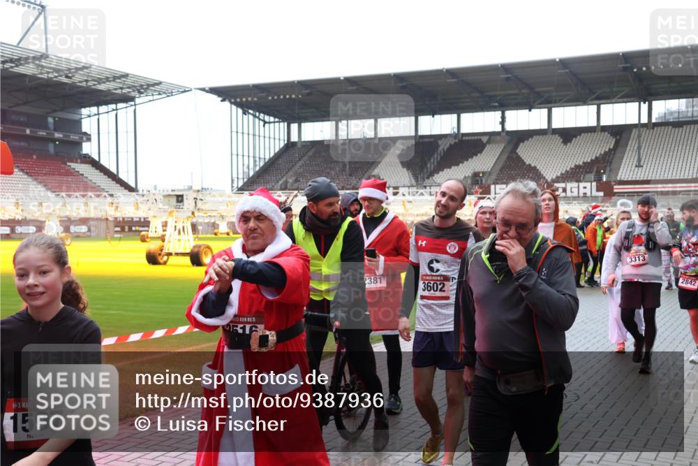07.12.2025 - St. Pauli X-Mass-Run No. 15 Luisa Fischer http://msf.ph/oto/9387936 07.12.2025 11:48:45 Ziel 15, 1597, 15, 516, 2381, 3602, 3313, 2842, 207, 616, 724, 732, 796, 990, 1471, 1474, 1597, 1891, 1911, 1926, 1927, 2381, 2384, 2432, 2516, 2842, 3023, 3312, 3313, 3388, 3504, 3528, 3542, 3545, 3547, 3602, 3635, 3638, 3646, 3657, 4134, 4423, 4424, 4425, 4426, 4427, 4477, 4480 meine-sportfotos.de