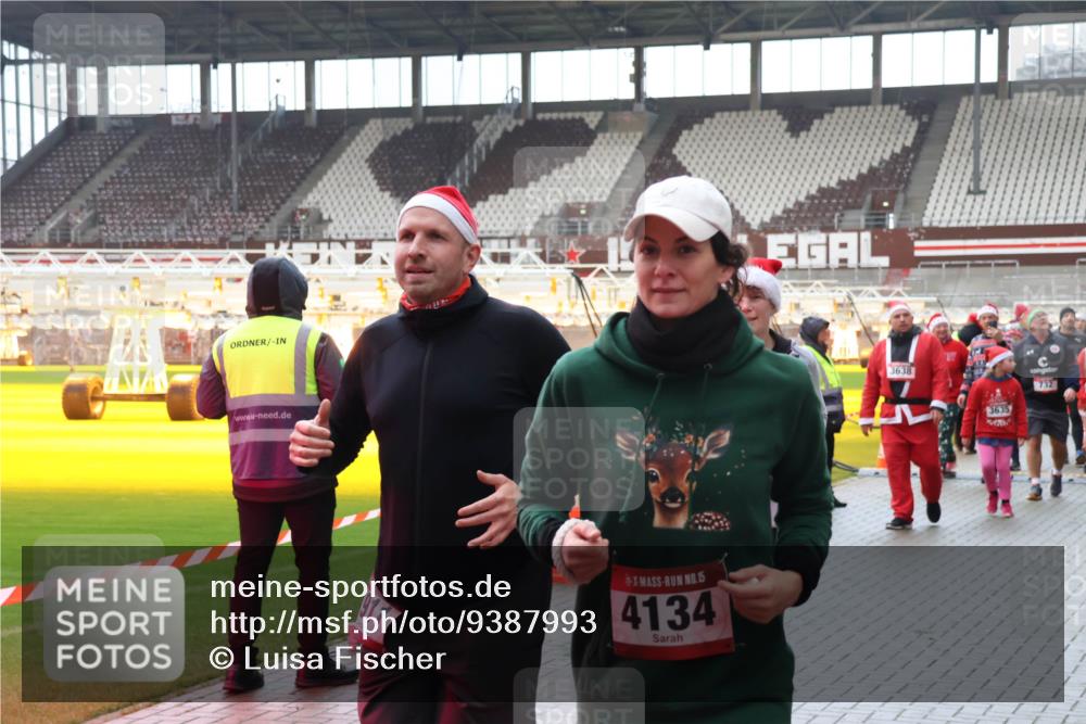 07.12.2025 - St. Pauli X-Mass-Run No. 15 Luisa Fischer http://msf.ph/oto/9387993 07.12.2025 11:49:10 Ziel 917, 15, 4134, 3638, 732, 3635, 24, 146, 244, 548, 616, 701, 703, 732, 990, 1613, 1891, 1911, 1926, 1927, 1966, 1967, 2008, 2075, 2148, 2432, 2717, 2718, 3023, 3388, 3504, 3528, 3635, 3638, 3646, 3657, 3926, 4134, 4423, 4424, 4426, 4477, 4480 meine-sportfotos.de