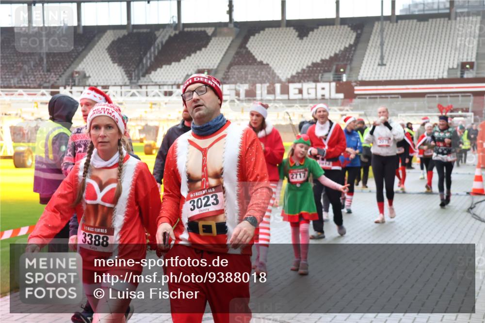 07.12.2025 - St. Pauli X-Mass-Run No. 15 Luisa Fischer http://msf.ph/oto/9388018 07.12.2025 11:49:26 Ziel 15, 3388, 15, 3023, 2717, 2075, 24, 146, 244, 360, 548, 701, 703, 1613, 1891, 1911, 1926, 1966, 1967, 1992, 1993, 2008, 2075, 2148, 2432, 2717, 2718, 3023, 3388, 3646, 3926, 4134, 4423, 4424, 4426, 4477, 4480 meine-sportfotos.de