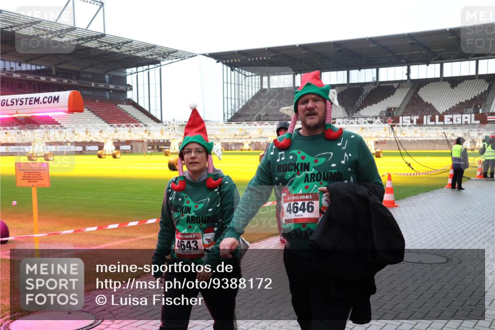 07.12.2025 - St. Pauli X-Mass-Run No. 15 Luisa Fischer http://msf.ph/oto/9388172 07.12.2025 11:50:28 Ziel 15, 4643, 15, 4646, 1890, 2118, 2203, 2210, 2444, 2445, 2784, 2785, 2793, 2848, 2853, 2872, 2877, 2911, 3180, 3183, 3562, 3563, 3566, 3568, 3572, 3660, 3697, 3778, 3914, 3915, 4184, 4428 meine-sportfotos.de