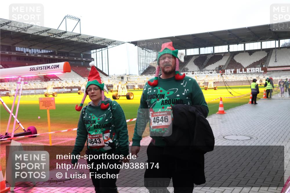 07.12.2025 - St. Pauli X-Mass-Run No. 15 Luisa Fischer http://msf.ph/oto/9388174 07.12.2025 11:50:29 Ziel 4643, 15, 4646, 1890, 2118, 2203, 2210, 2444, 2445, 2784, 2785, 2793, 2848, 2853, 2872, 2877, 2911, 3180, 3183, 3562, 3563, 3566, 3568, 3572, 3660, 3697, 3778, 3914, 3915, 4184, 4428 meine-sportfotos.de