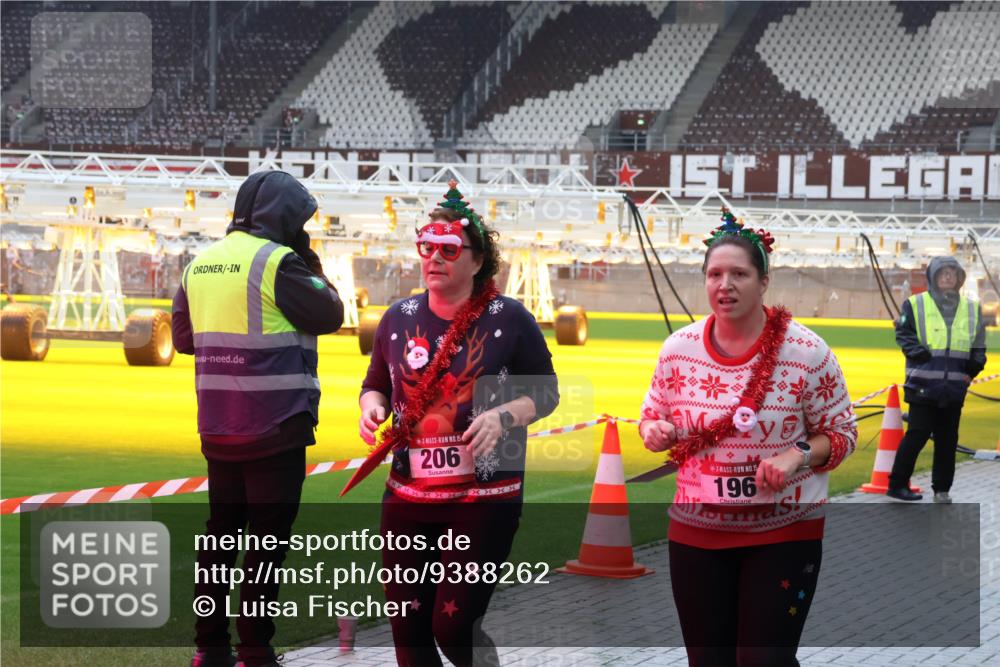 07.12.2025 - St. Pauli X-Mass-Run No. 15 Luisa Fischer http://msf.ph/oto/9388262 07.12.2025 11:51:14 Ziel 15, 206, 15, 196, 196, 206, 995, 996, 1599, 1602, 2547, 2548, 2784, 2785, 2793, 3616, 3618, 3639, 3913, 3958, 4428 meine-sportfotos.de