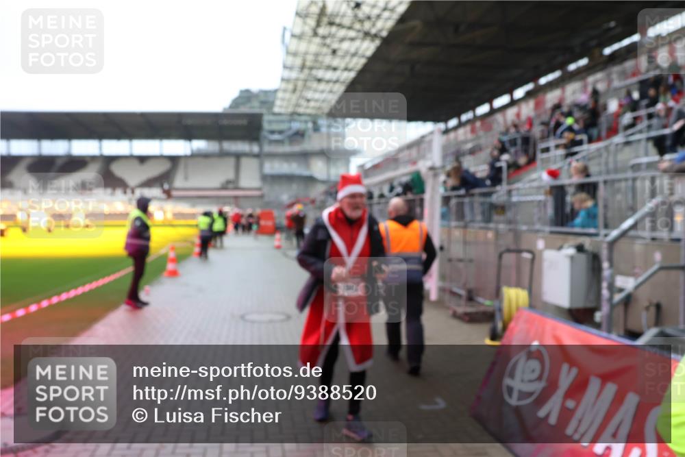 07.12.2025 - St. Pauli X-Mass-Run No. 15 Luisa Fischer http://msf.ph/oto/9388520 07.12.2025 11:53:29 Ziel 104, 524, 982, 1238, 1239, 1289, 1290, 1467, 1592, 1803, 2685, 2735, 2862, 2966, 3006, 3355, 3356, 3749, 3750, 4248, 4612 meine-sportfotos.de