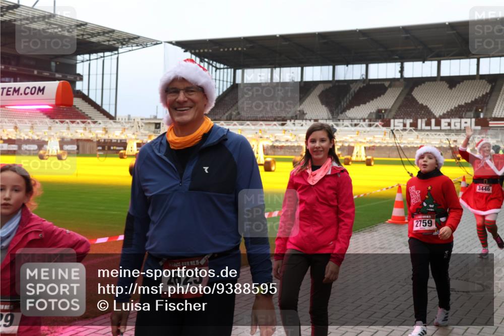 07.12.2025 - St. Pauli X-Mass-Run No. 15 Luisa Fischer http://msf.ph/oto/9388595 07.12.2025 11:54:52 Ziel 15, 29, 15, 2625, 2759, 3446, 333, 1331, 1784, 2229, 2625, 2626, 2629, 2759, 2775, 2778, 2782, 2783, 2963, 2970, 3031, 3247, 3418, 3446, 3989 meine-sportfotos.de