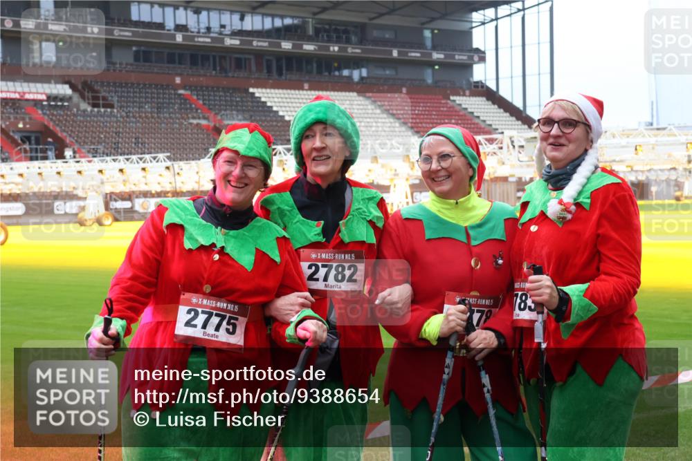 07.12.2025 - St. Pauli X-Mass-Run No. 15 Luisa Fischer http://msf.ph/oto/9388654 07.12.2025 11:55:43 Ziel 15, 2775, 15, 2782, 5, 183, 1131, 1132, 1448, 1535, 1657, 1720, 1835, 2671, 3611, 3991, 4785 meine-sportfotos.de