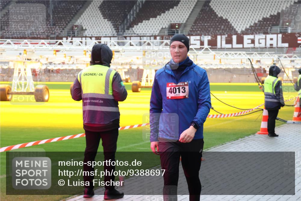 07.12.2025 - St. Pauli X-Mass-Run No. 15 Luisa Fischer http://msf.ph/oto/9388697 07.12.2025 11:56:23 Ziel 15, 4013, 294, 299, 1030, 1042, 1131, 1132, 1144, 1535, 2077, 2094, 2455, 3499, 3502, 3611, 3802, 4013, 4785 meine-sportfotos.de