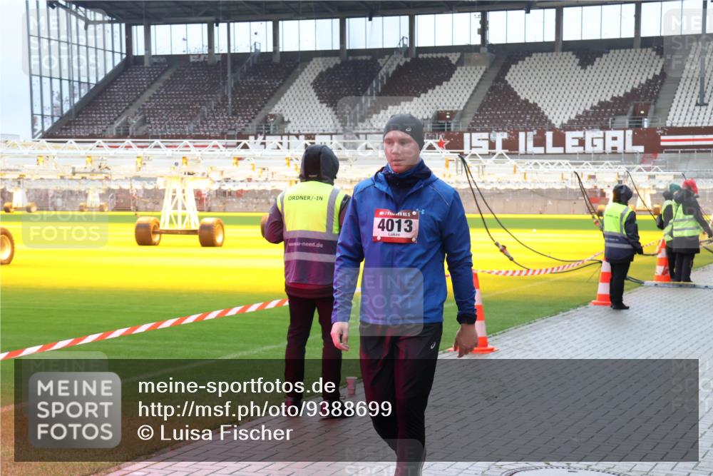 07.12.2025 - St. Pauli X-Mass-Run No. 15 Luisa Fischer http://msf.ph/oto/9388699 07.12.2025 11:56:23 Ziel 15, 4013, 294, 299, 1030, 1042, 1131, 1132, 1144, 1535, 2077, 2094, 2455, 3499, 3502, 3611, 3802, 4013, 4785 meine-sportfotos.de