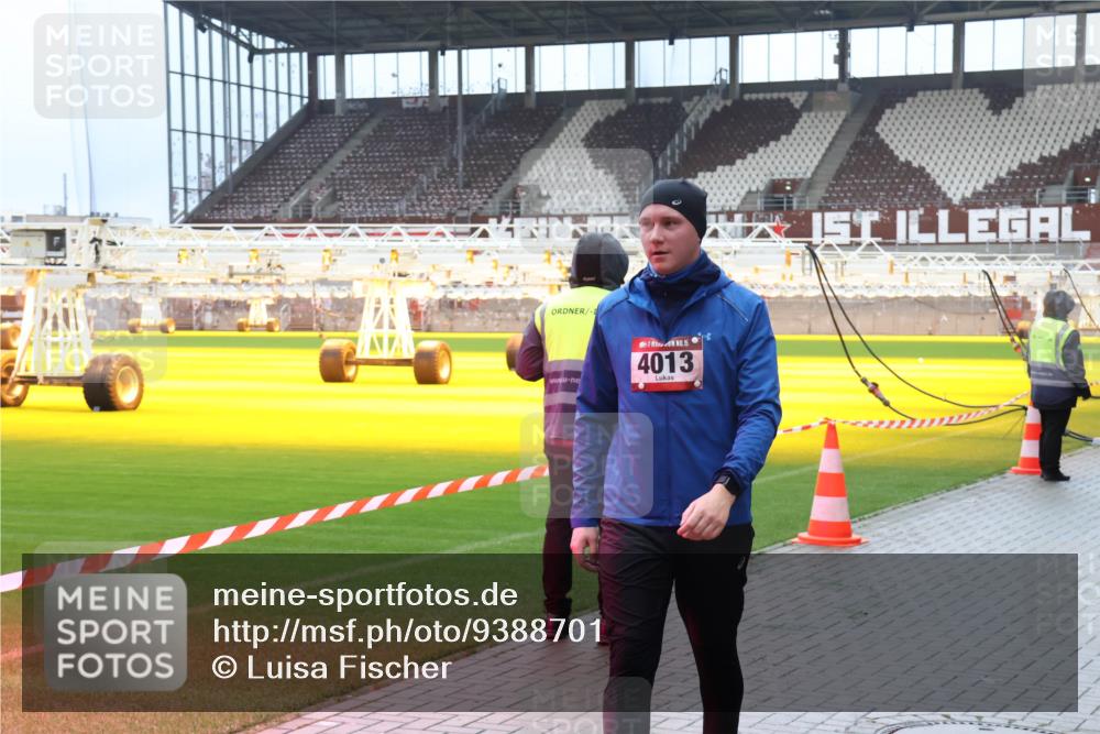 07.12.2025 - St. Pauli X-Mass-Run No. 15 Luisa Fischer http://msf.ph/oto/9388701 07.12.2025 11:56:24 Ziel 1, 15, 4013, 294, 299, 1030, 1042, 1131, 1132, 1144, 1535, 2077, 2094, 2455, 3499, 3502, 3802, 4013, 4785 meine-sportfotos.de
