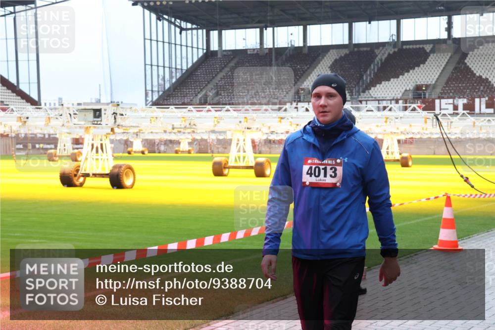 07.12.2025 - St. Pauli X-Mass-Run No. 15 Luisa Fischer http://msf.ph/oto/9388704 07.12.2025 11:56:24 Ziel 15, 4013, 294, 299, 1030, 1042, 1131, 1132, 1144, 1535, 2077, 2094, 2455, 3499, 3502, 3802, 4013, 4785 meine-sportfotos.de