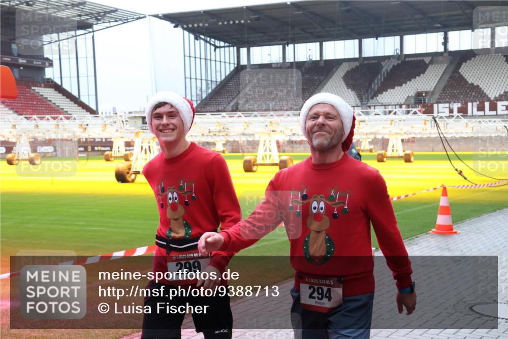 07.12.2025 - St. Pauli X-Mass-Run No. 15 Luisa Fischer http://msf.ph/oto/9388713 07.12.2025 11:56:36 Ziel 15, 299, 15, 294, 294, 1030, 1042, 1088, 1144, 2077, 2094, 2455, 3496, 3498, 3499, 3502, 3511, 3802, 3900 meine-sportfotos.de